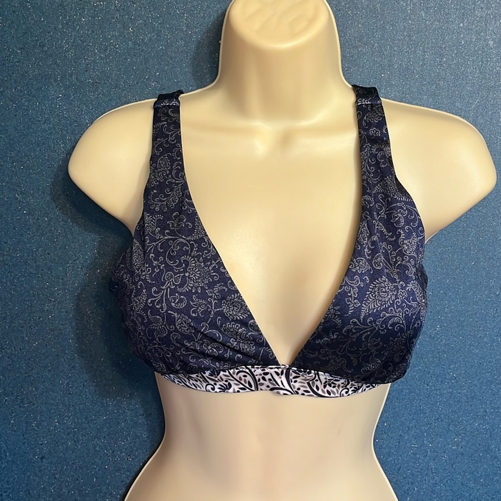 Athleta padded bikini top size medium